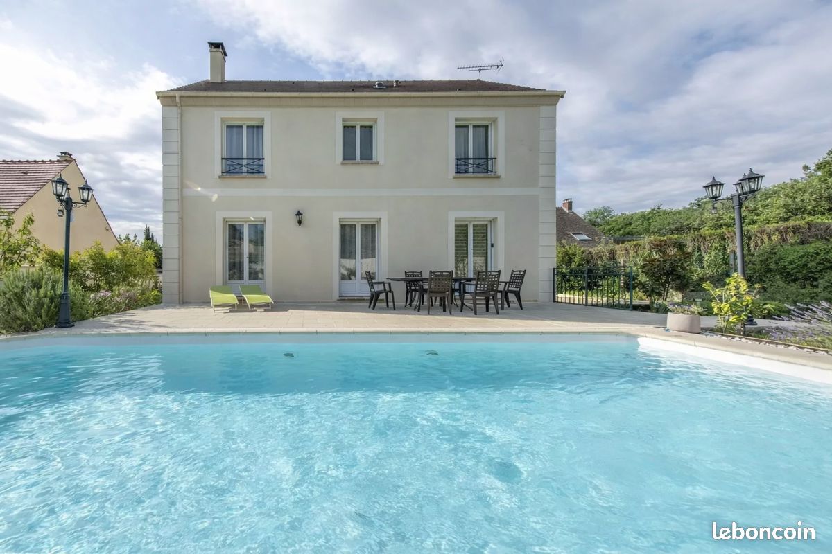 Maison 8 pièces 193 m² · à Moret-Loing-Et-Orvanne · 193 m² · 595 000 €