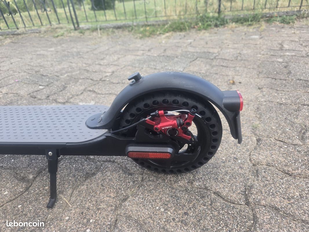 Trottinette Xiaomi — Pour pièces ou projet de rénovation (image 4)