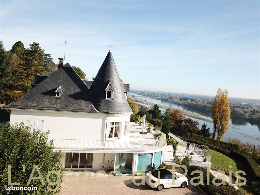 Maison 7 pièces 450 m² · à Blois · 450 m² · 867 000 €