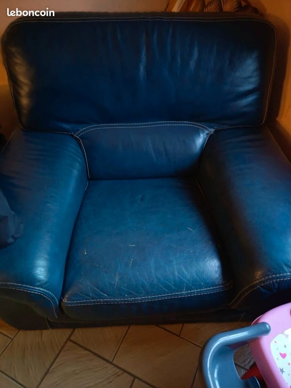 Canapé cuir avec fauteuils (image 3)