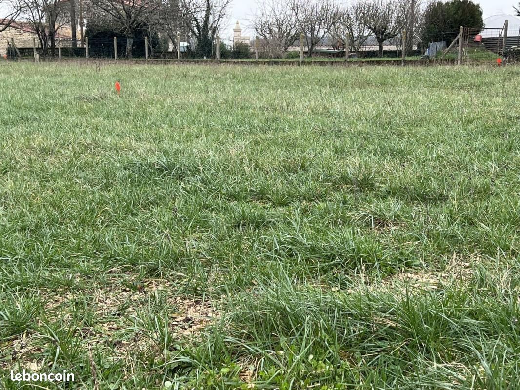 Terrain 777 m² Fontclaireau · à Mansle-les-Fontaines · 20 979 €