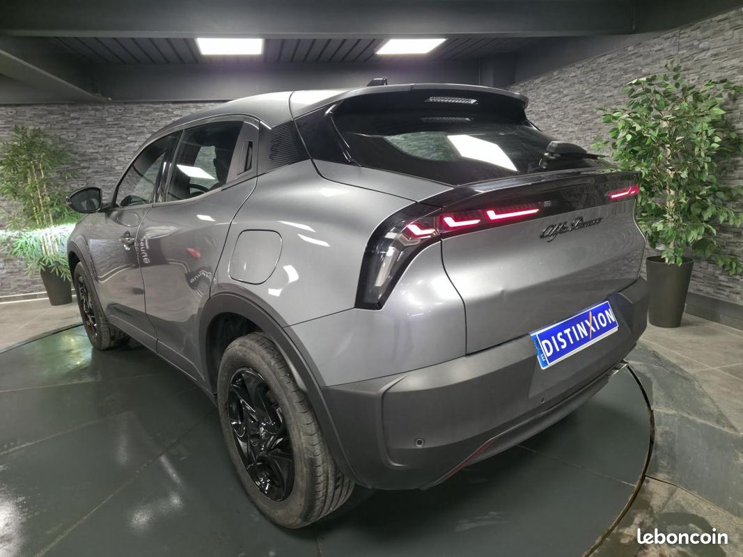 ALFA ROMEO JUNIOR 1.2 Ibrida - 136 - BV eDCT6 (image 3)