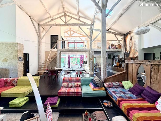 Maison 11 pièces 310 m²