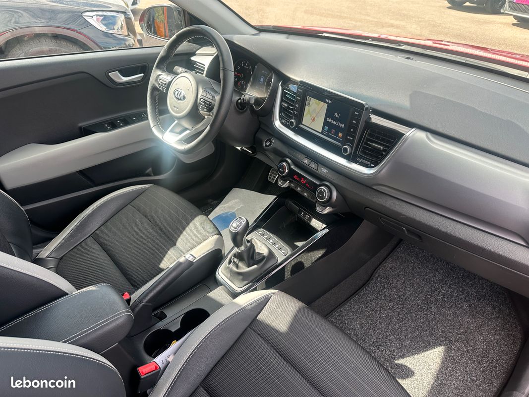 Kia stonic 1.0 t-gdi 120 isg premium 1 ere main avec seulement 27724 kms (image 6)