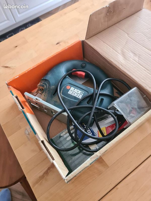 Scie sauteuse black & decker (image 3)