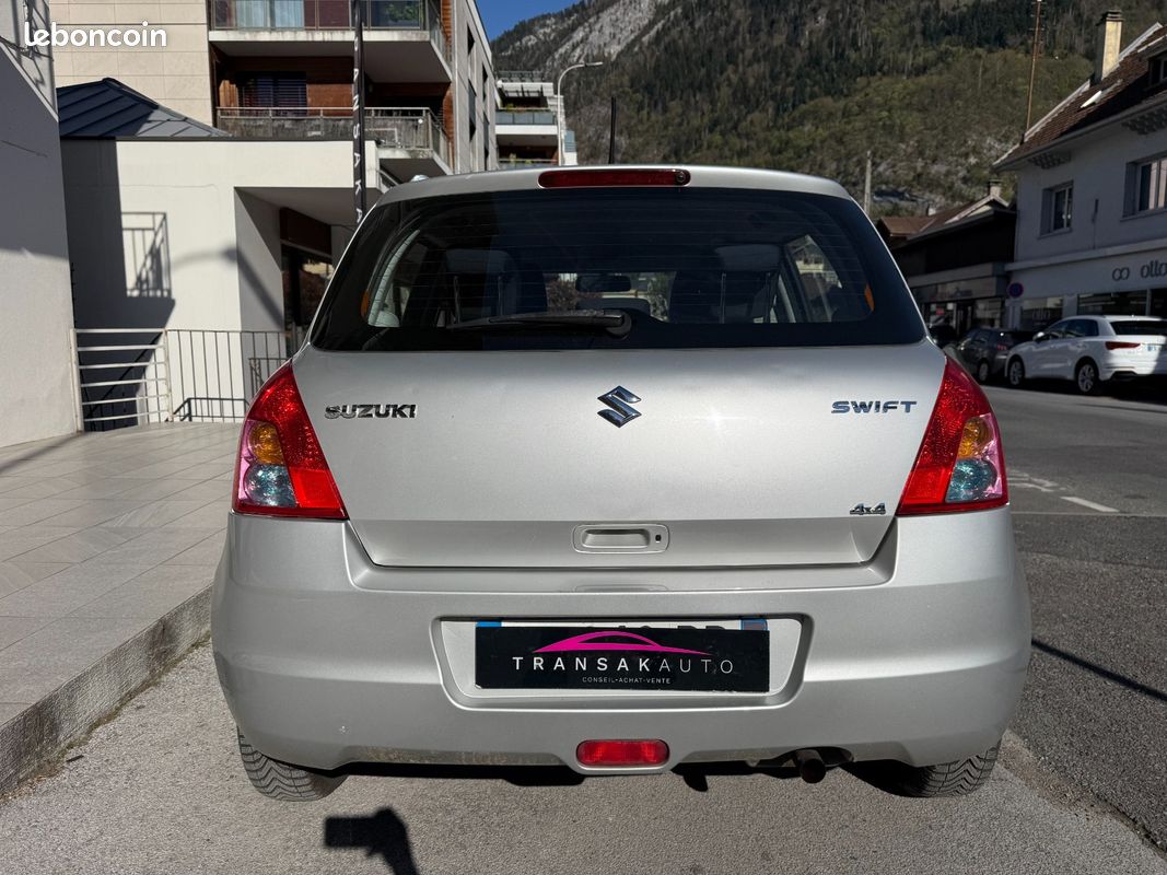 SUZUKI SWIFT 1.3 GLX 4x4 (image 4)