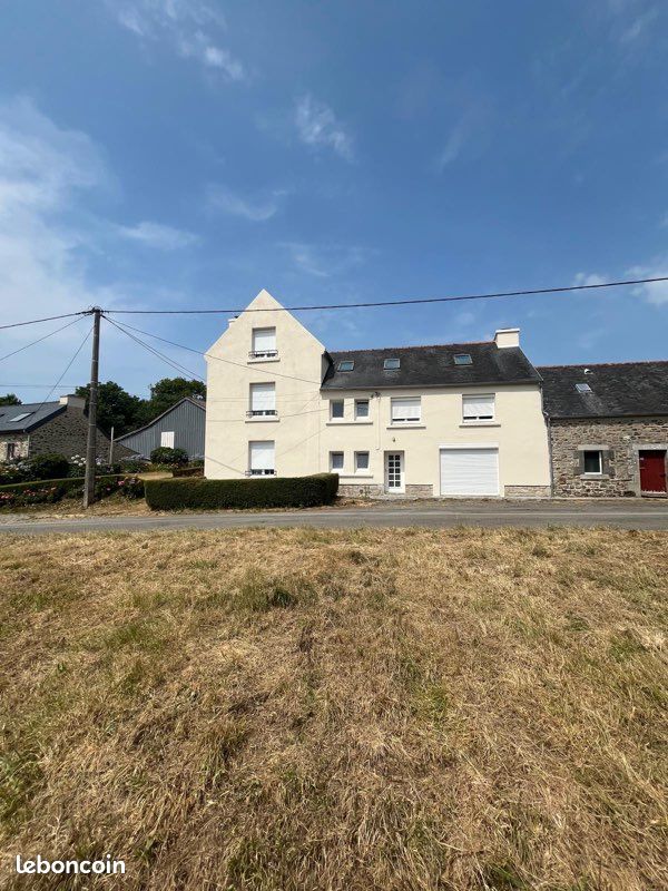 Maison 6 pièces 155 m² · à Plougastel-Daoulas · 155 m² · 1 130 €/mois