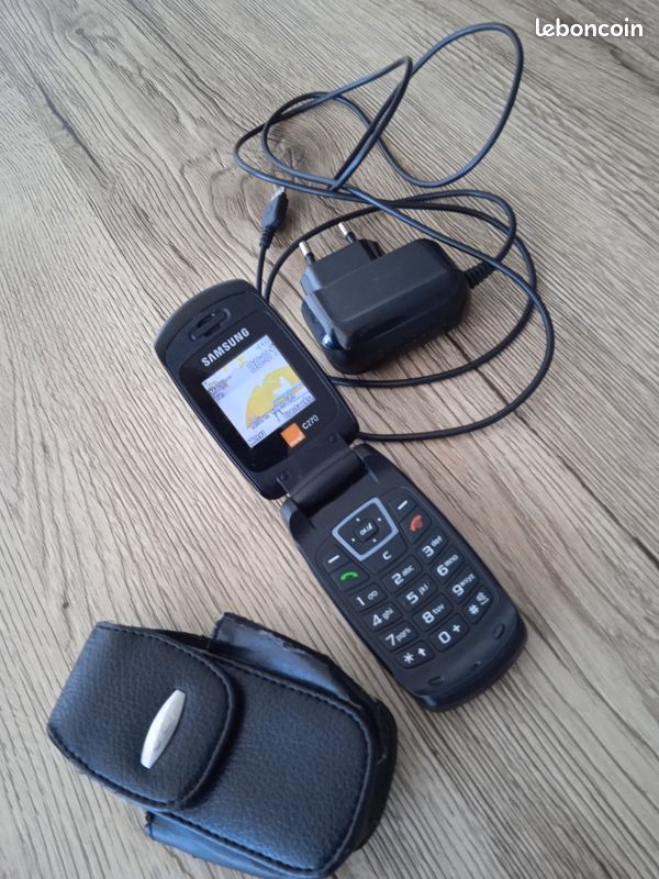 Téléphone Portable Flip Avec 4 Slots SIM - Servo Flilo4, Android 10, Appareil Photo