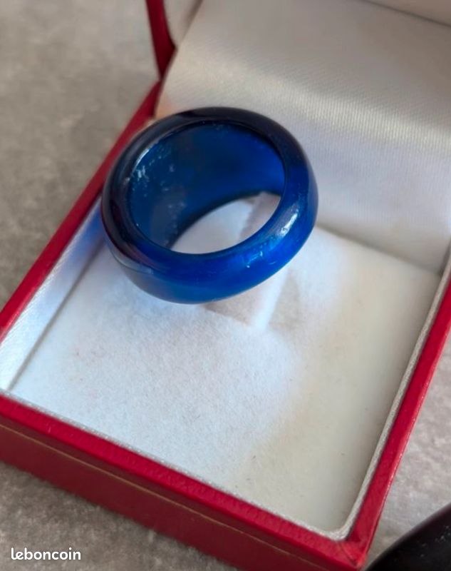 Bague Vintage En Or 18 Carats Avec Diamant Et Incrustation Bakélite - Bijou Ancien D'occasion