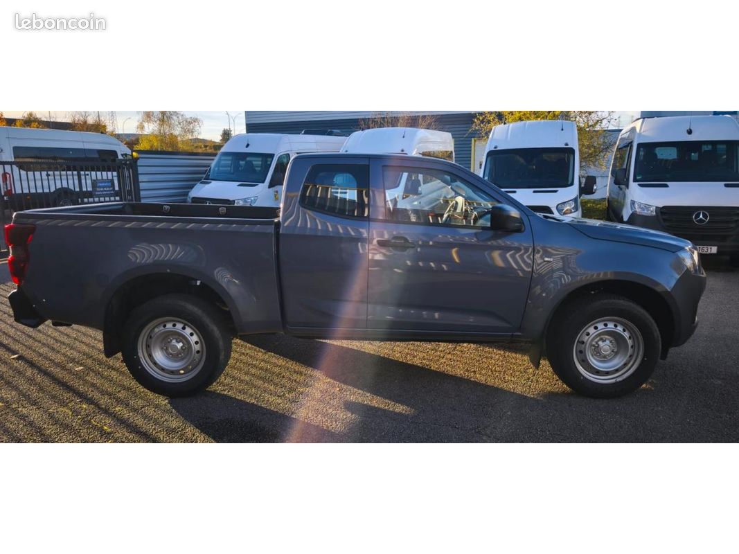 ISUZU D-MAX 1.9 D - BVA 4x4 N60 PICK UP SPACE CABINE N 60 B PHASE 3 (image 8)