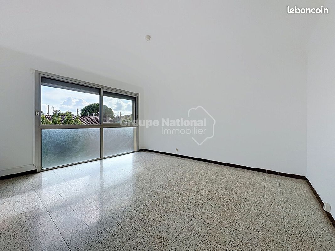 Appartement 4 pièces 85 m² · à Saint-Chamas · 85 m² · 1 000 €/mois