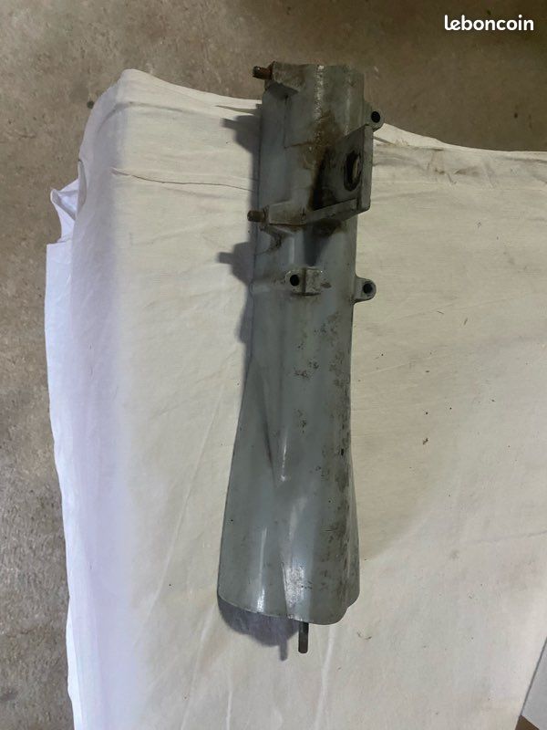 Carter / coquille colonne de direction Simca P60 (image 1)