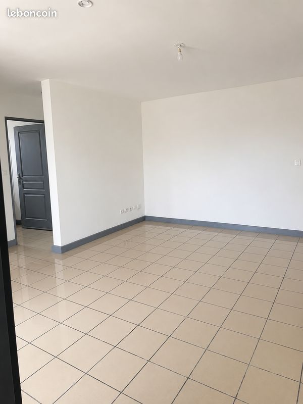 Appartement 4 pièces 70 m² · à Bras-Panon · 70 m² · 800 €/mois
