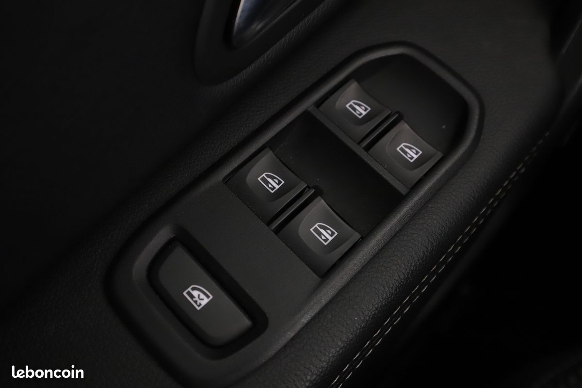 Dacia Duster II 1.2 TCe Prestige 4x2 125 ch (image 28)