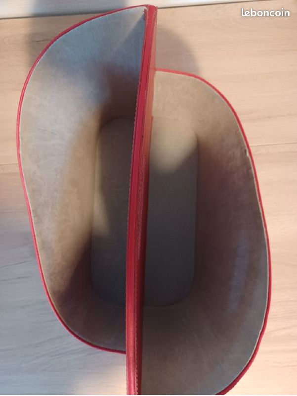 Porte revues cuir rouge (image 2)