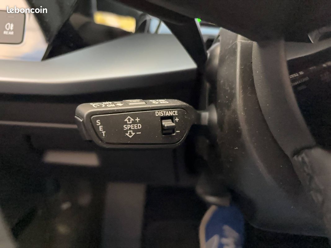 AUDI A3 Sportback 40 TFSI e Hybride rechargeable 204 S tronic 6 S line (image 4)