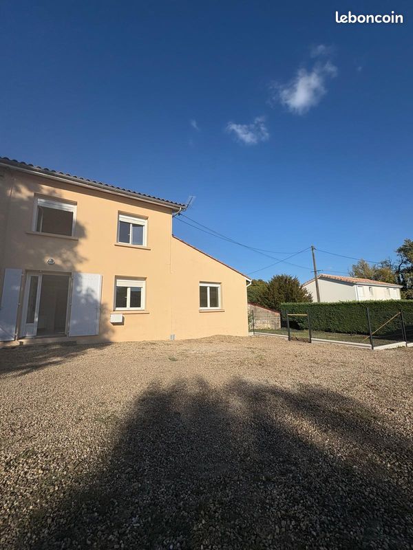 Maison 3 pièces 68 m² · à Saint-Sulpice-et-Cameyrac · 68 m² · 800 €/mois