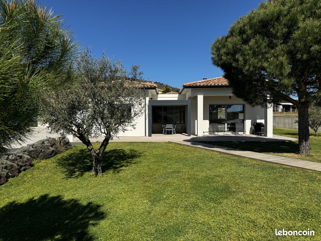 Maison 6 pièces 200 m² · à Saint-Alban-d'Ay · 200 m² · 469 000 €