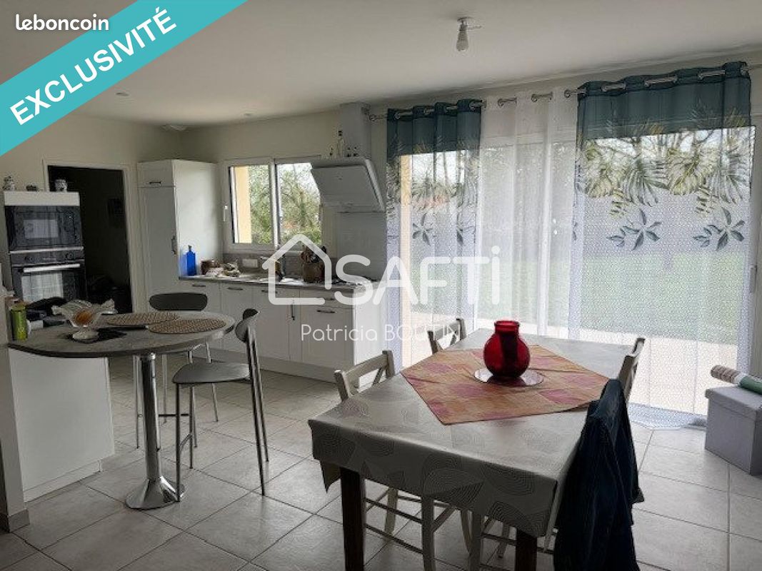 Pavillon 5 pièces 97 m² - Fors 79230 (image principale 3)