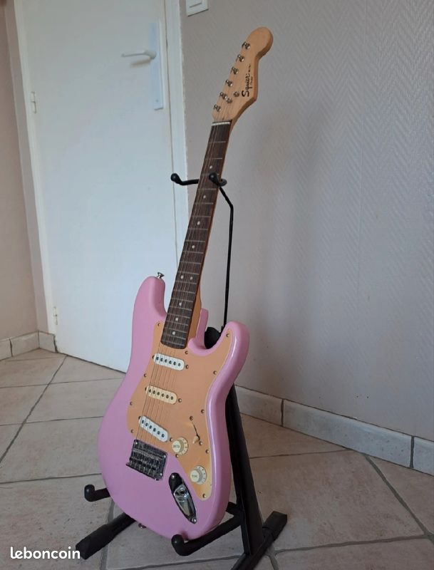 Guitare électrique rose/mauve (image 2)