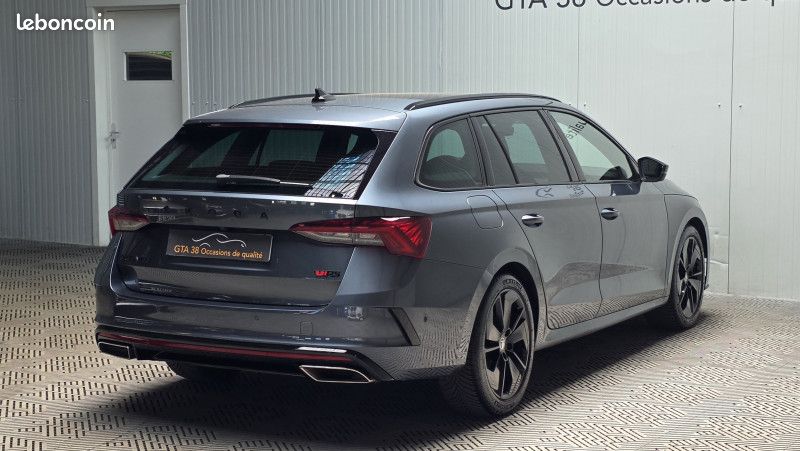 Skoda OCTAVIA COMBI 2.0 TDI 200CH RS DSG7 (image 7)