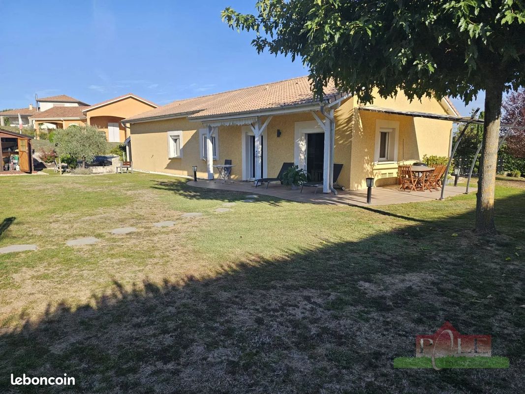 Maison 5 pièces 105 m² · à Cour-Et-Buis · 105 m² · 333 000 €