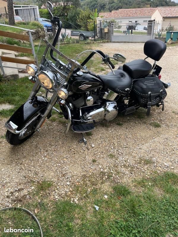 Harley Davidson SOFTAIL HERITAGE CLASSIQUE 1585 cm3 (image 1)