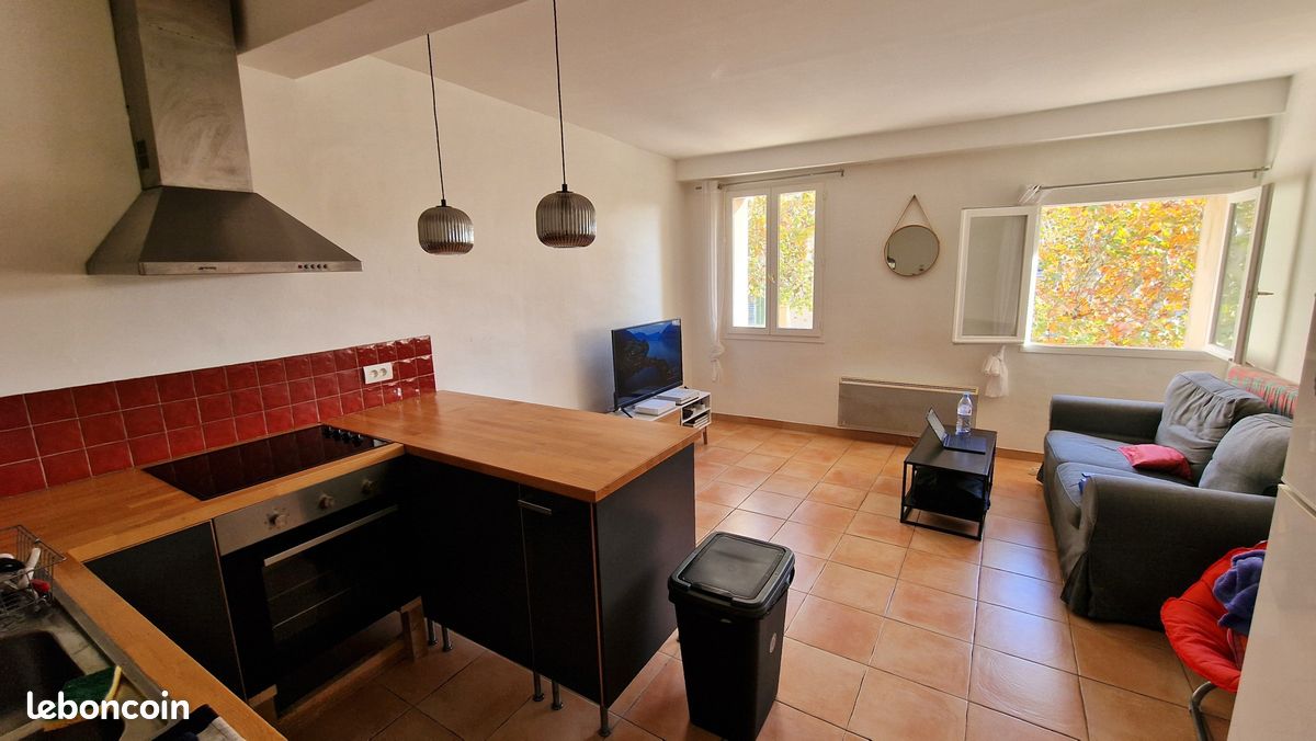 Appartement 2 pièces 38 m² · à Cadenet · 38 m² · 560 €/mois