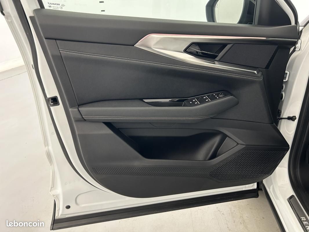 Renault Austral E-Tech hybrid 200 Techno 5p (image 11)