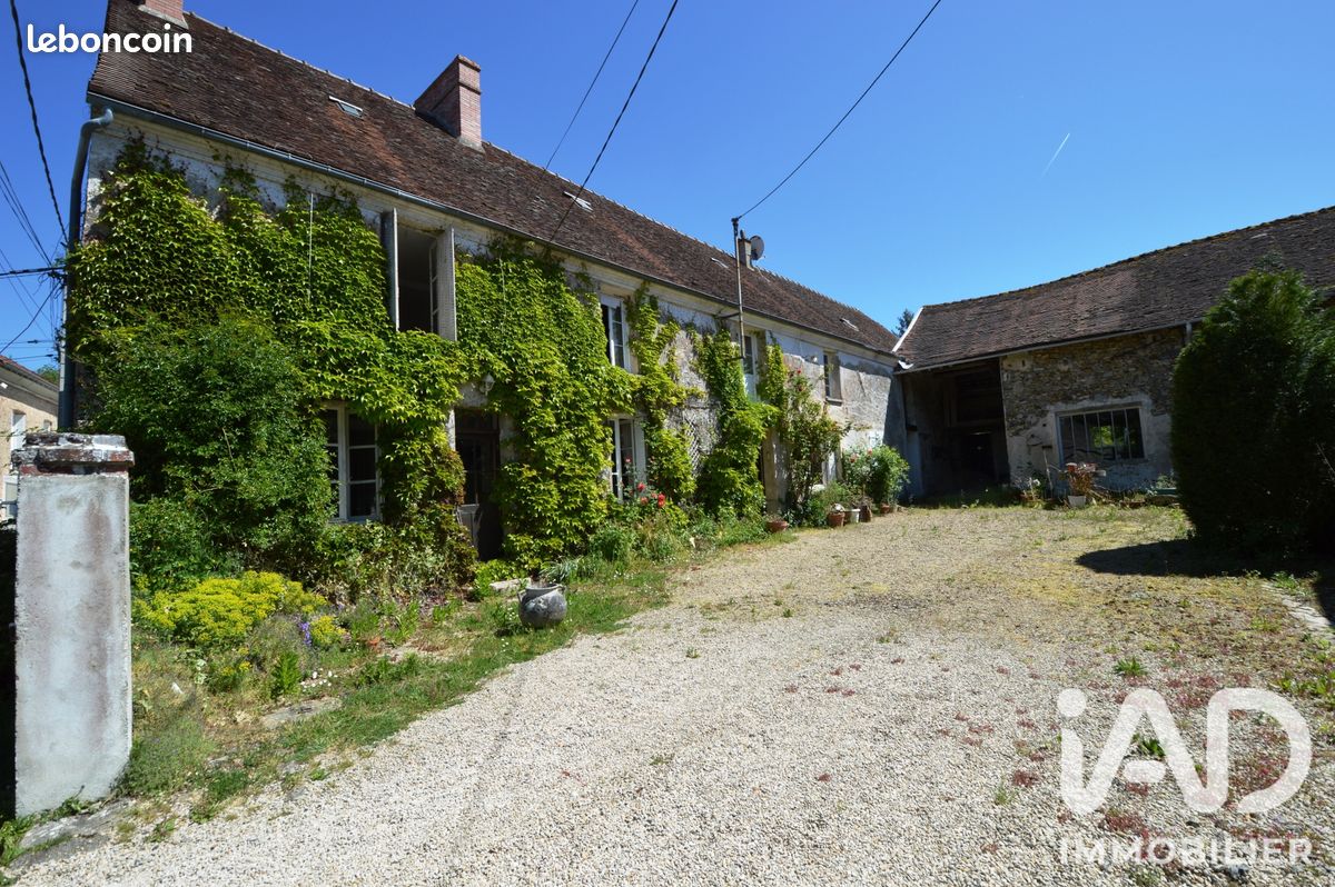 Maison 12 pièces 240 m² · à Saint-Denis-lès-Rebais · 240 m² · 270 000 €