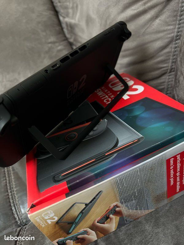Switch 2 (image 2)