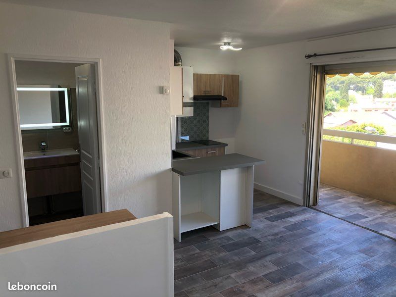 Appartement 1 pièce 27 m² · à Voiron · 27 m² · 690 €/mois