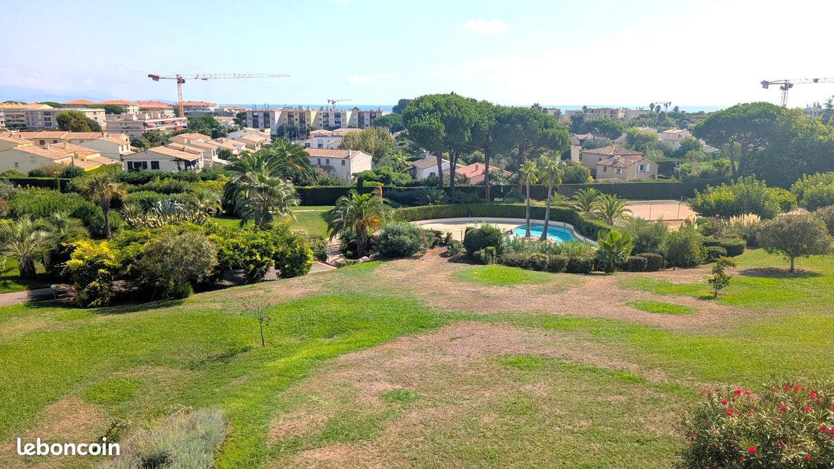 Appartement 1 pièce 31 m² · à Antibes · 31 m² · 925 €/mois