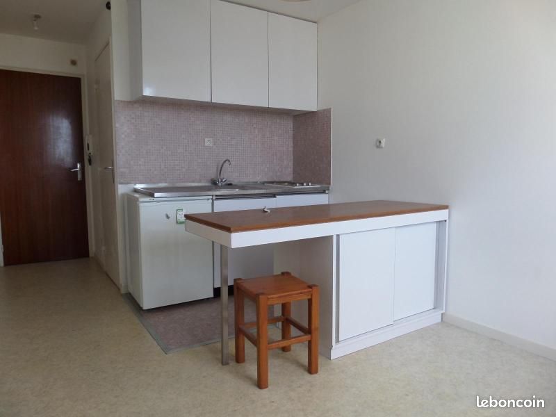 Appartement 1 pièce 15 m² · à Dijon · 15 m² · 325 €