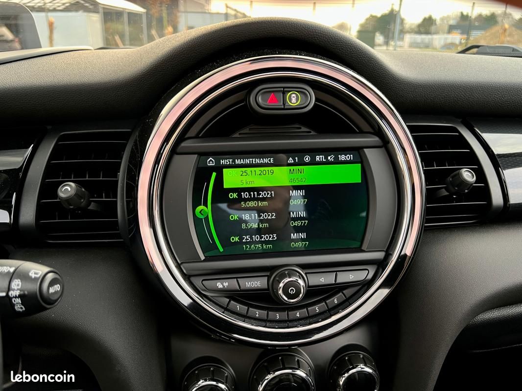 Mini 3 portes HATCH F56 LCI Cooper 136CH BVA7 Edition Greenwich - Faible KM* Suivi Mini* CarPlay (image 29)