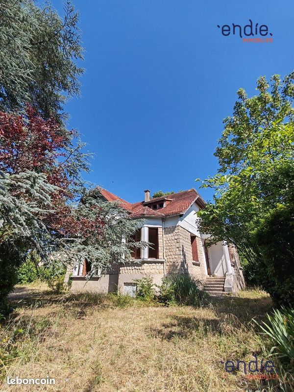 Maison 9 pièces 168 m² · à Buxerolles · 168 m² · 219 500 €