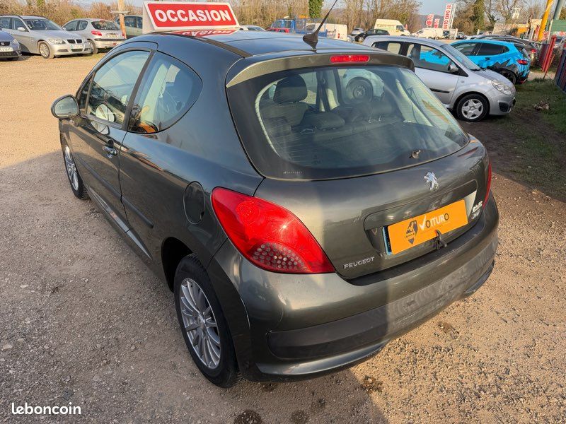 (CARTE GRISE OFFERT) Peugeot 207 1.4 e boîte automatique ,kit distribution neuf,révisée,⭐️garantie 1 an offert inclus✅ (image 9)