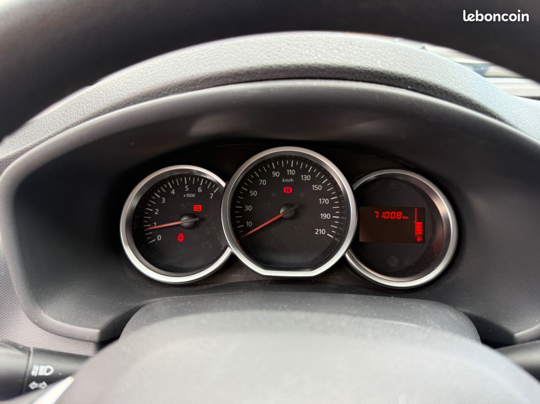 DACIA SANDERO 1.5 DCI 75 ch AMBIANCE - VITRE ELECTRIQUE - DISTRIBUTION POUR LA VENTE (image 21)