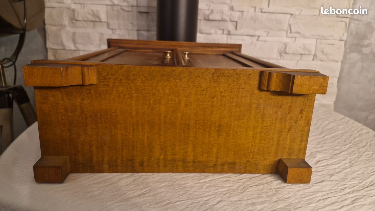 ARMOIRE DE POUPÉE ancien année 1952 EUR 12,00 - FR