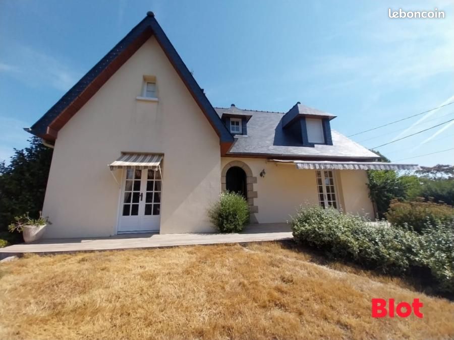 Maison 5 pièces 135 m² · à Saint-Ouën-des-Toits · 135 m² · 199 900 €