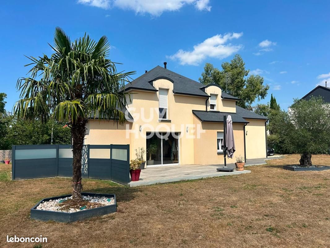 Maison 7 pièces 140 m² · à Poilley · 140 m² · 399 000 €