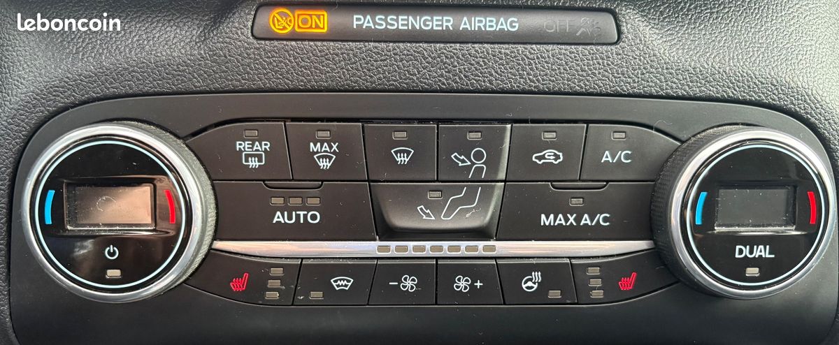 Ford kuga 2.5 duratec 225 ch hybrid fhev titanium toit ouvrant / pack hiver / entretien ford / attelage (image 30)