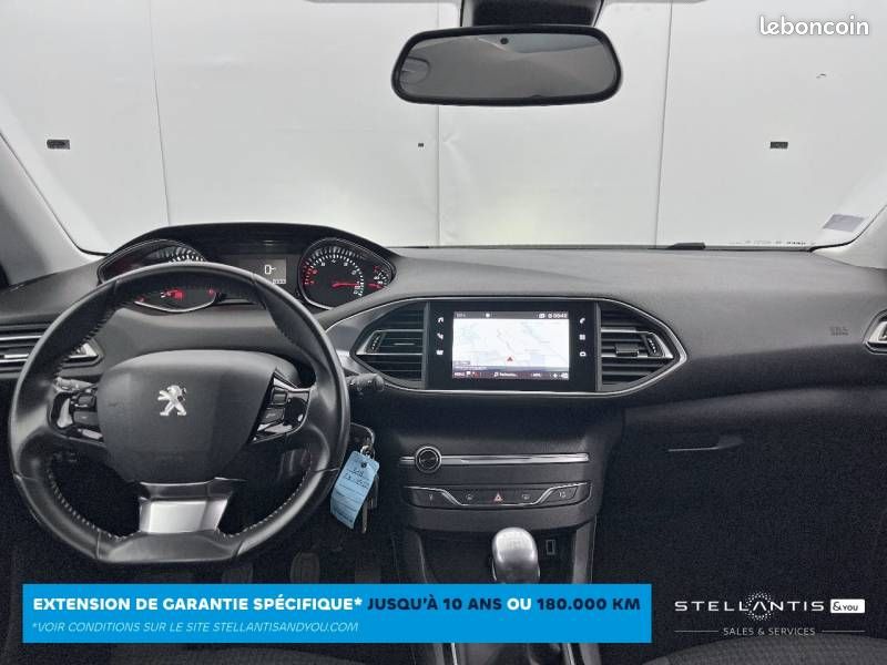 Peugeot 308 PureTech 110ch S&S BVM6 Style (image 12)