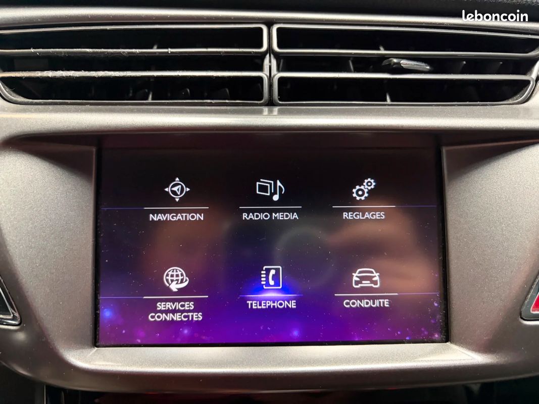 DS DS 3 BlueHDi 120 S&S BVM6 So Irrésistible EDITION INES DE LA FRESSANGE (image 25)