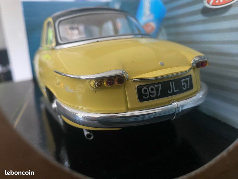 DT62 Voiture 1/43 réédition DINKY TOYS atlas : PANHARD PL17 jaune