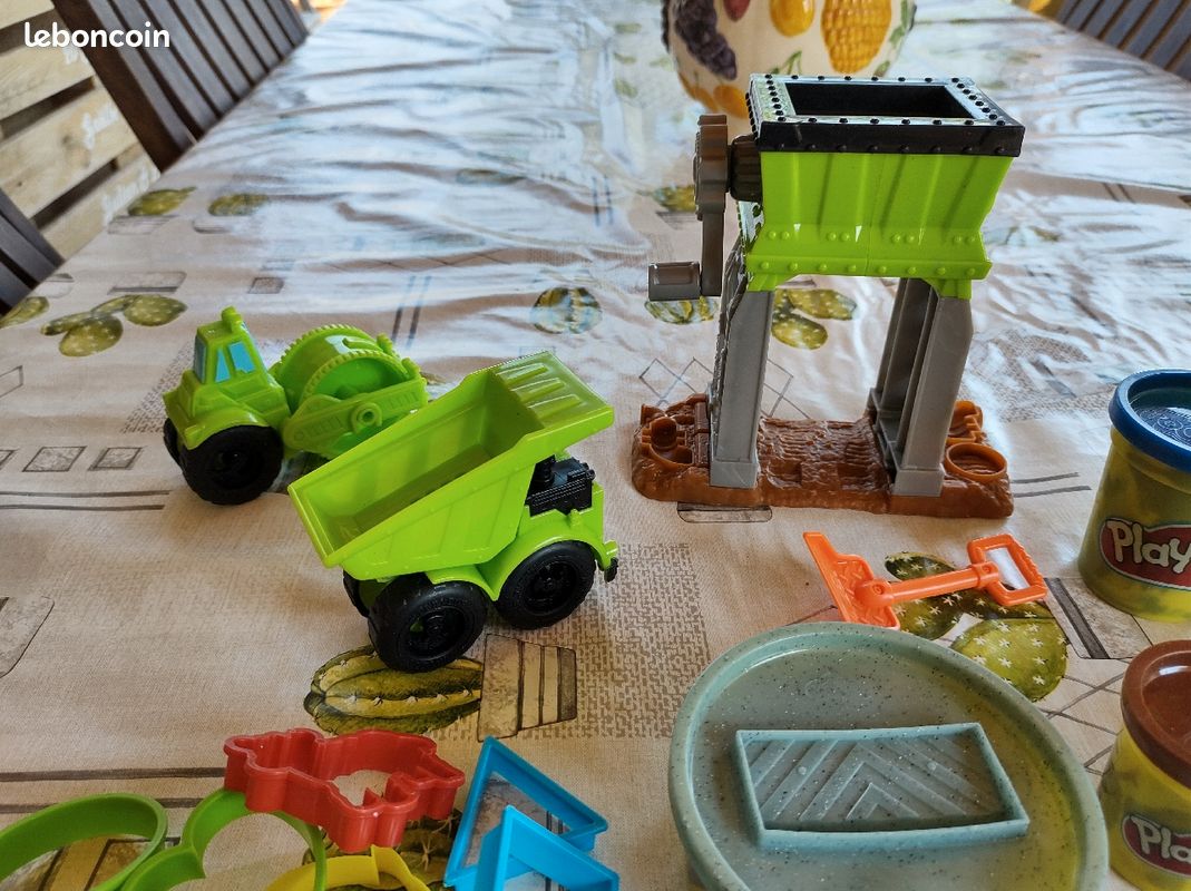 Lot pâtes à modelée Play-Doh et accessoires (image 3)