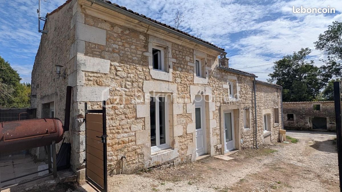 Maison 7 pièces 116 m² · à Pont-l'Abbé-d'Arnoult · 116 m² · 235 000 €