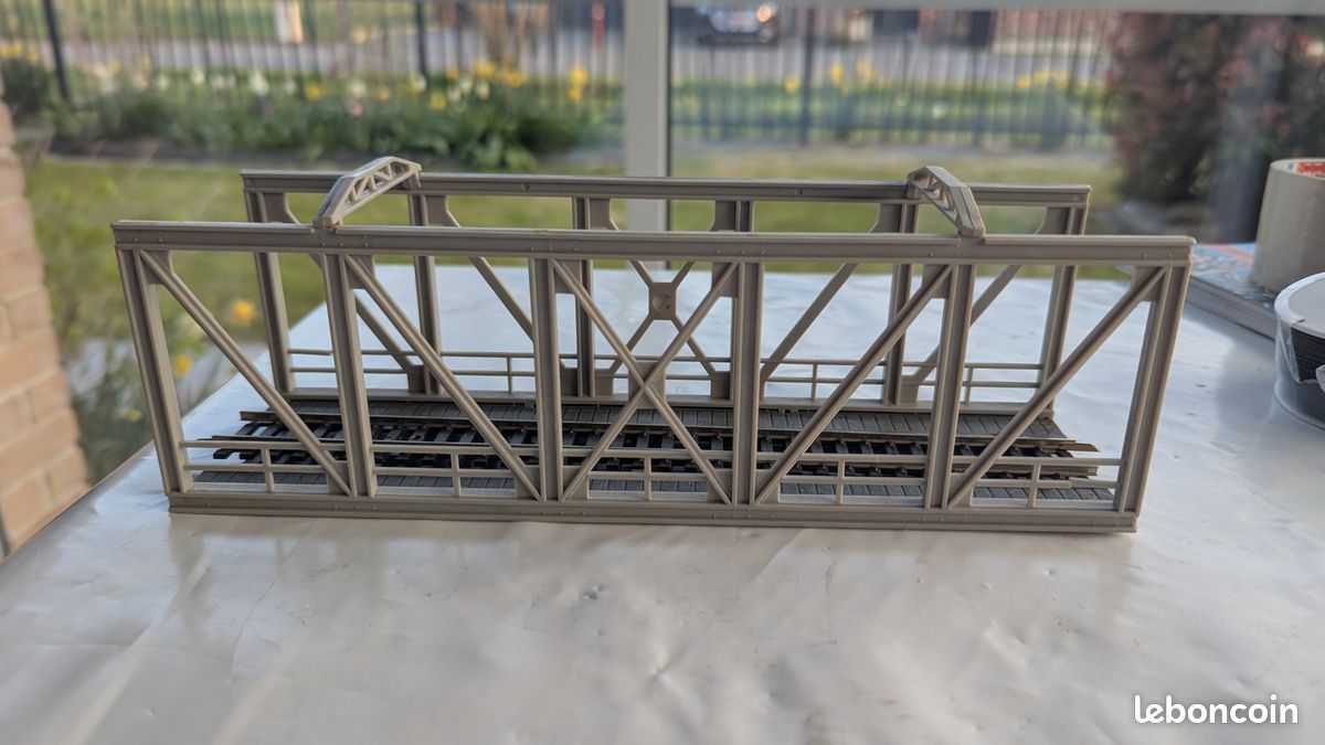 LOT DE 3 wagons échelle HO (dont Tyco, Mantua) - Très bon état. EUR 20