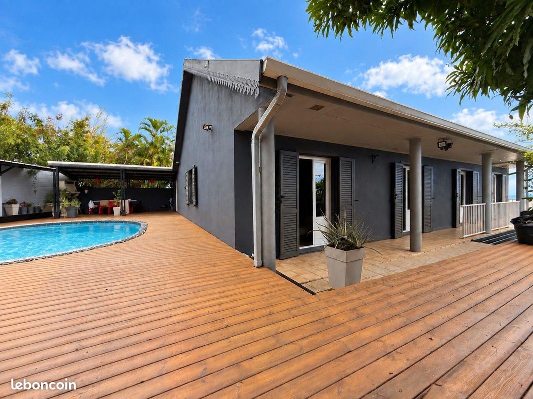 Maison 7 pièces 190 m² · à Saint-Denis · 190 m² · 680 000 €
