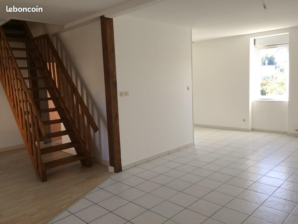Appartement 5 pièces 97 m² · à Le Creusot · 97 m² · 580 €